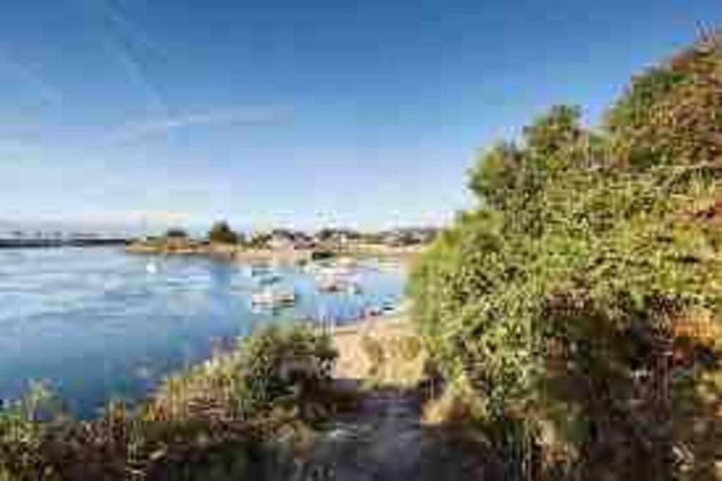 Ballade A Pied De La Ria - Nice Walk From The Door Belz Bagian luar foto