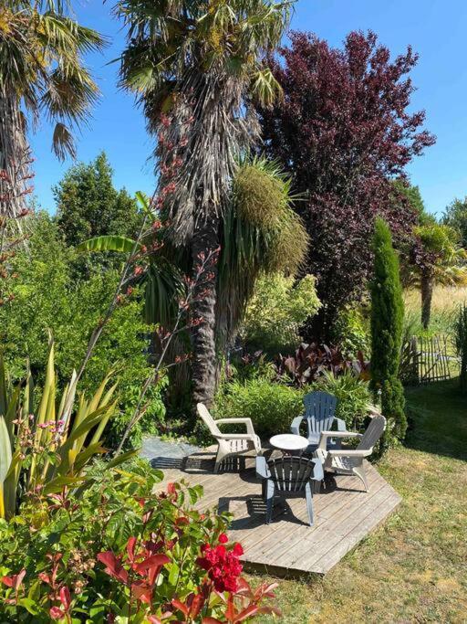 Ballade A Pied De La Ria - Nice Walk From The Door Belz Bagian luar foto